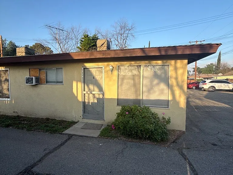 955 W C St #C — Photo 1