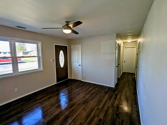 4th image of 1510 Dean Cir