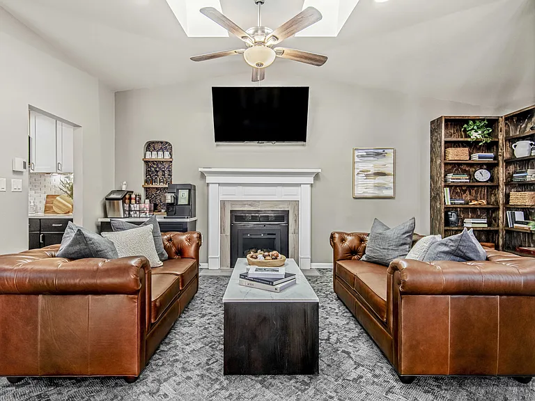 Foxcroft Apartments Clubhouse