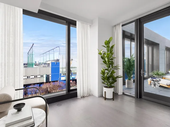 500 West 18th Street image 6 of 10