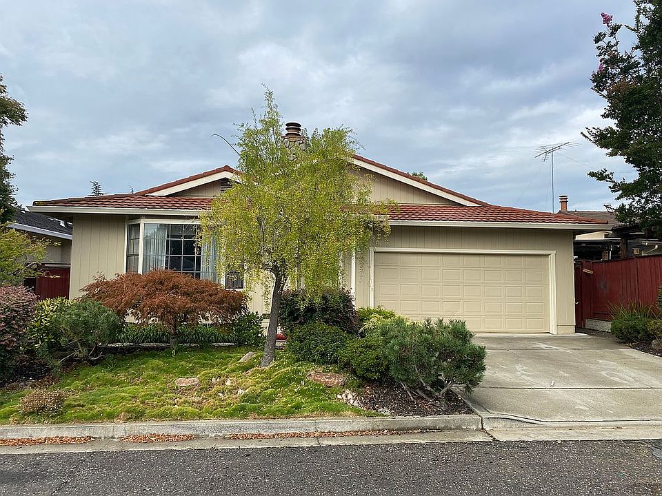 2nd image of 19713 Mabel Pl