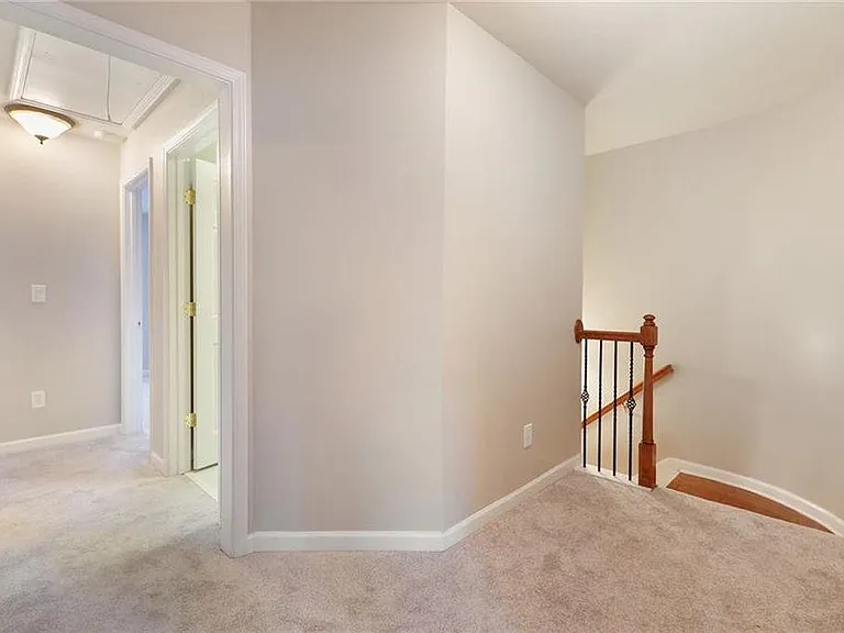 10467 Holliwell Ct — Photo 16