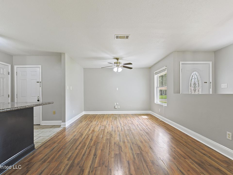2607 Calle De Feliz St, Gautier, MS 39553 | Zillow