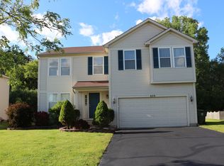 659 Hawthorn Ln, Antioch, IL 60002