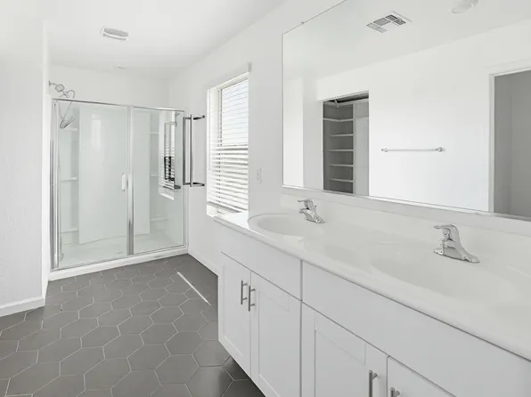 6815 W Encinas Ln, Phoenix, AZ 85043