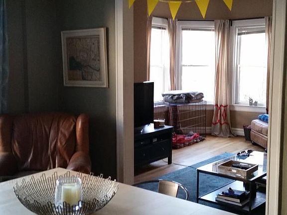 3rd image of 1801 W North Ave APT 2R