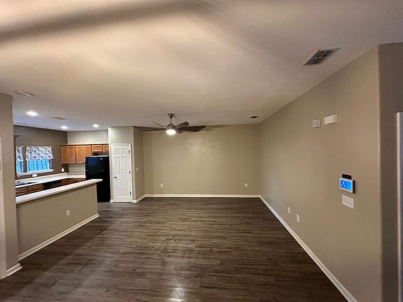 3rd image of 22 Sir Lancelot Way
