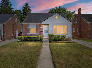 15630 Sprenger Ave, Eastpointe, MI 48021