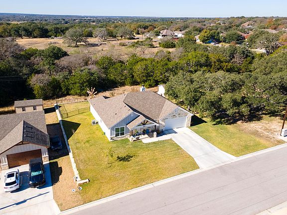 4th image of 1610 Badger Lane