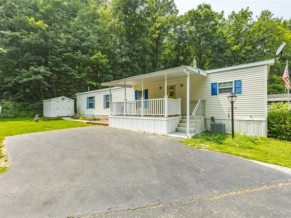1925 Factory Hollow Rd, Lima, NY 14485