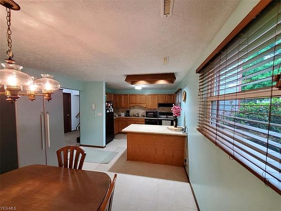 4th image of 1006 Kevin Dr