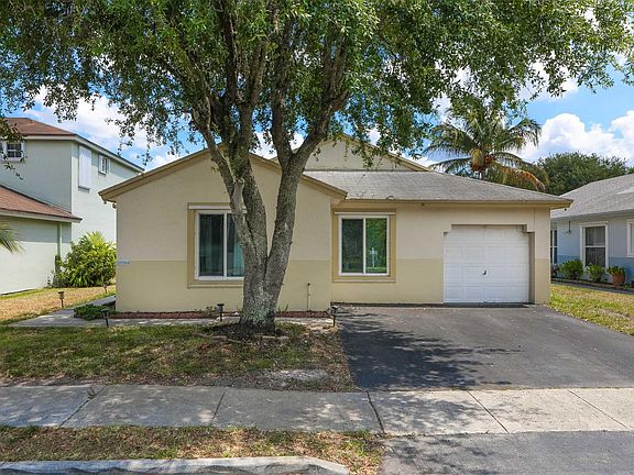5th image of 20764 NW 1st Street