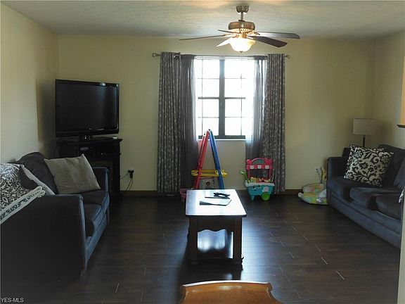 4th image of Mount Vernon Cir