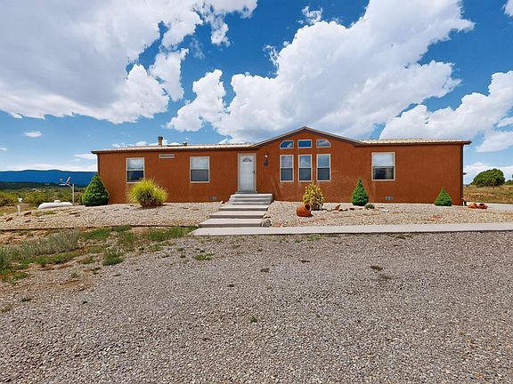 2nd image of 13 Crystal Gardens Ln