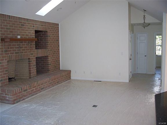 4th image of 30971 Buttonwood Dr