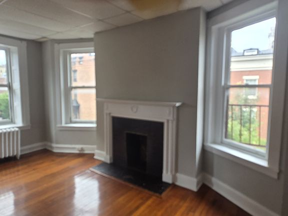 2nd image of 15 W Madison St APT 3f