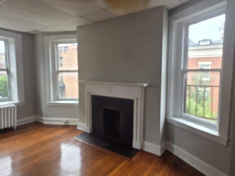 15 W Madison St #3F — Photo 2