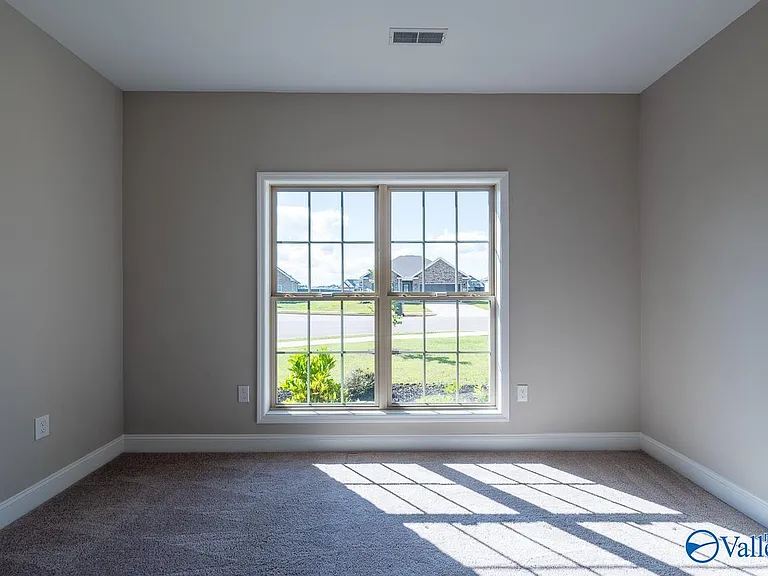 106 Elaina Grey Ct — Photo 15