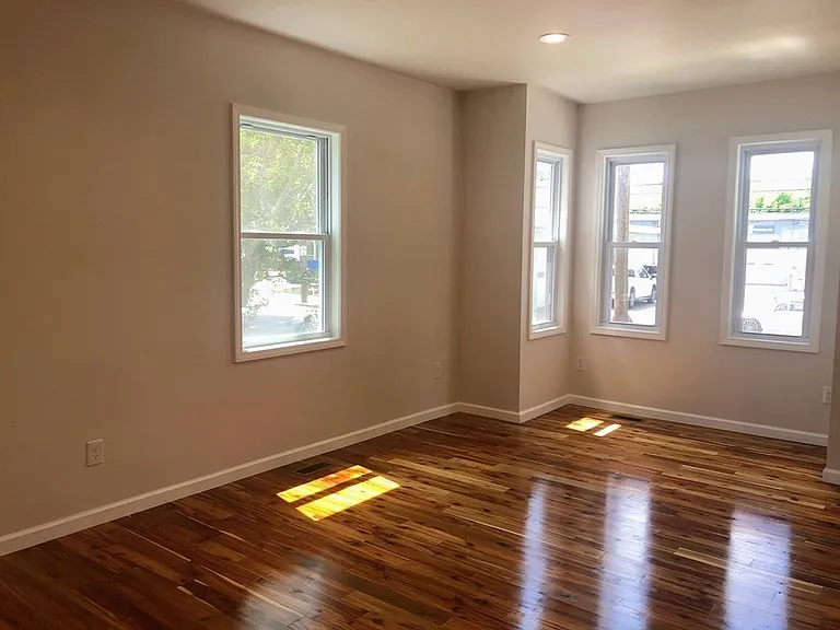 28-32 Calvary St #32 — Photo 7