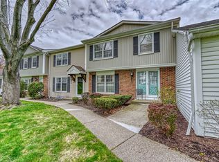 196 New Wickham Dr, Penfield, NY 14526