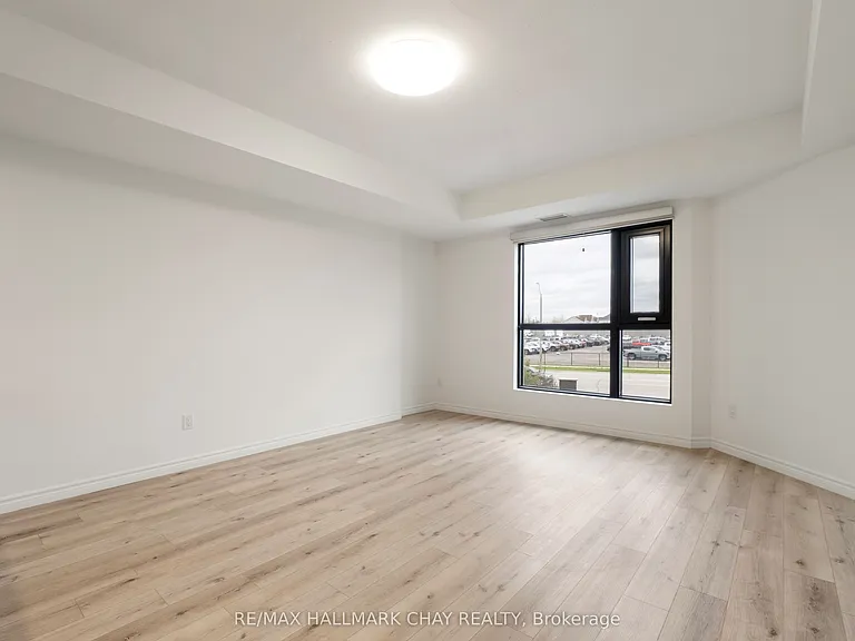 30 Hanmer St W #202 — Photo 18