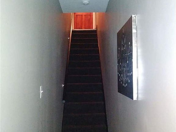 4th image of 2576 99th St