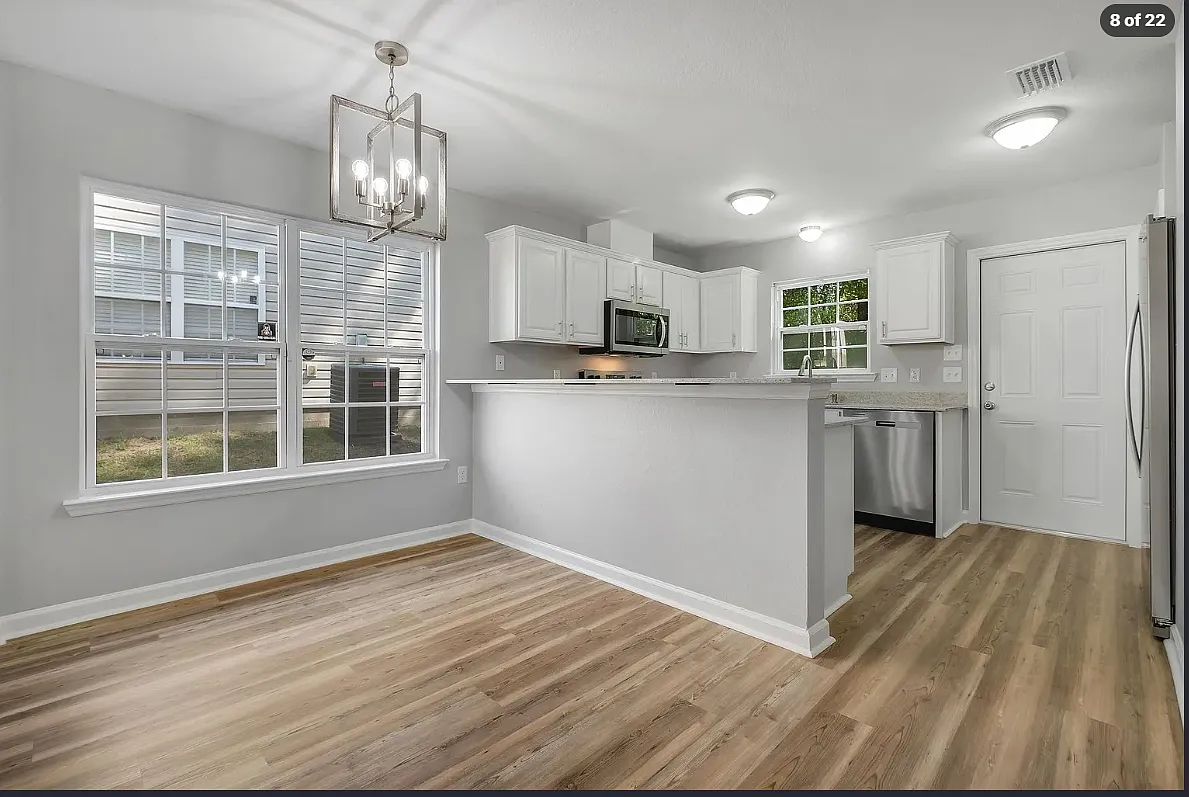 3 bed, 1344 sqft, $700 — Photo 4