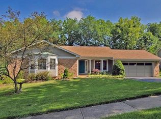 2117 Ballas View Dr, Saint Louis, MO 63122