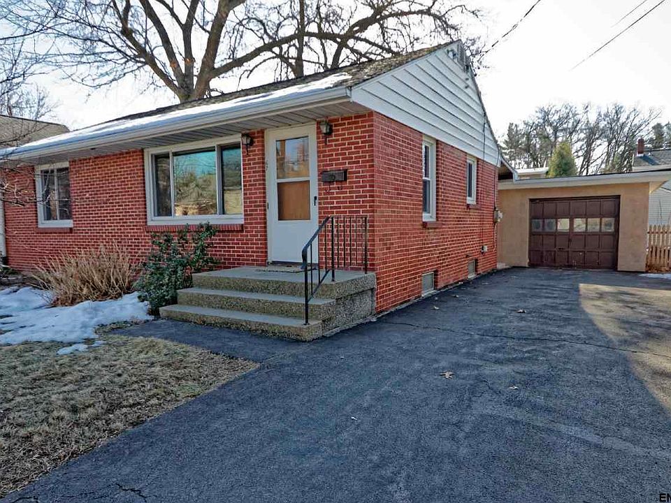 1st image of 67 McNutt Ave