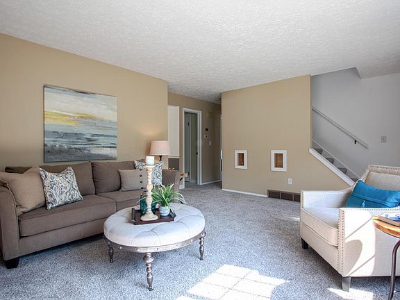 5th image of 1056 N Hampton Dr NE