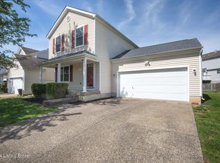9507 River Trail Dr, Louisville, KY 40229