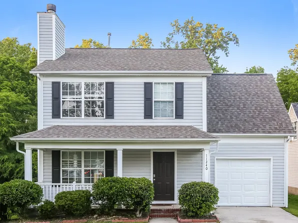 11240 Northwoods Forest Dr, Charlotte, NC 28214