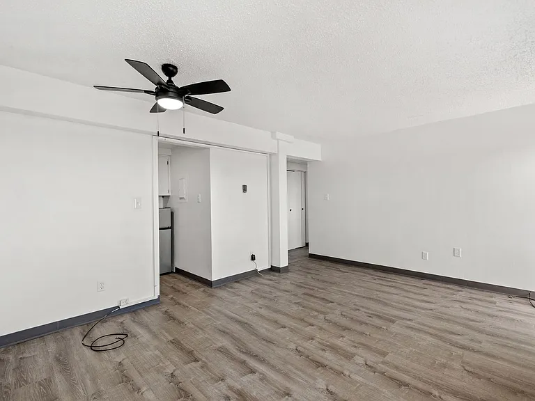 Penn Towers Apartments — Photo 11
