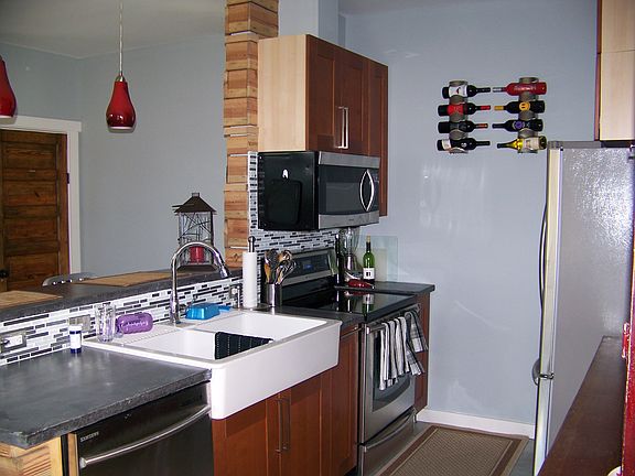 Kitchen-Concrete counters