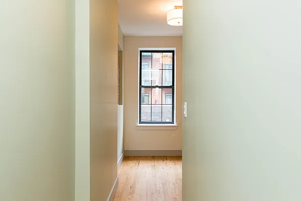 Rented by Nooklyn NYC LLC | media 43