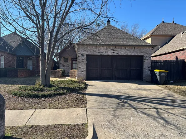 528 N Willow Pl, Jenks, OK 74037