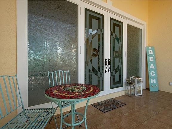 3rd image of 2711 Gulf Blvd