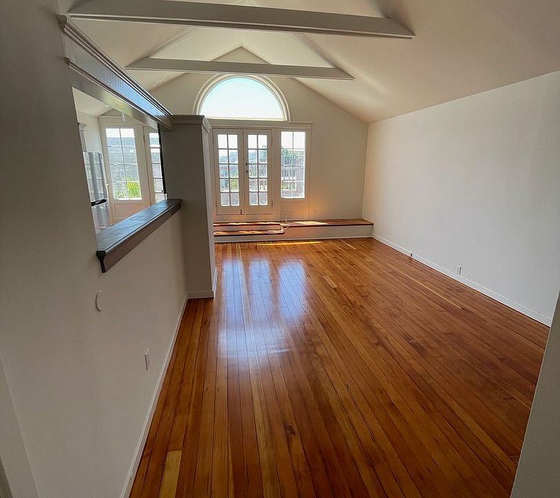 1st image of 521-525 Waller St #523