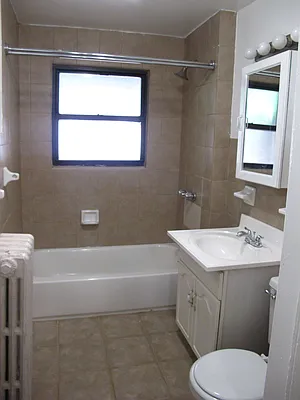 Rented by Zone Corp | media 32