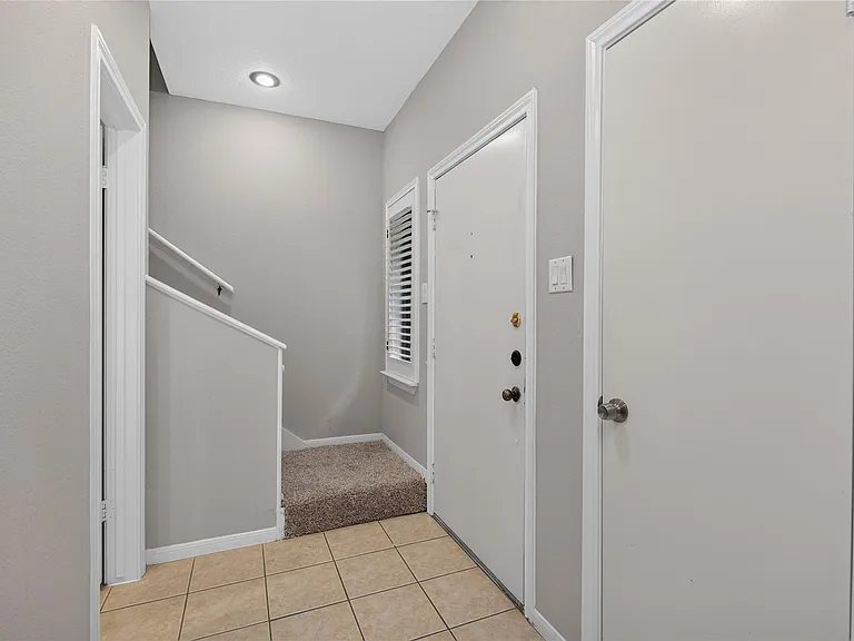 11711 Memorial Dr #11 — Photo 5