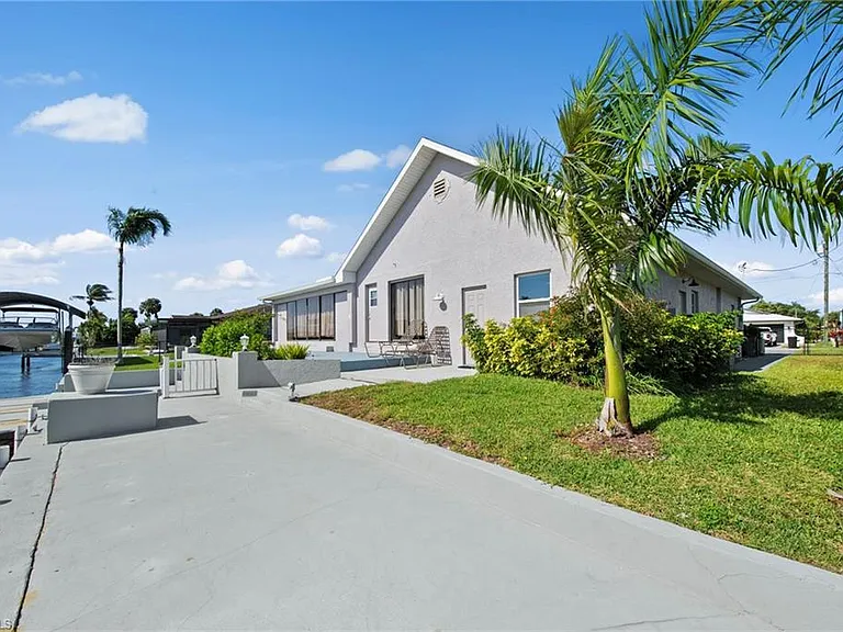 7195 Reymoor Dr — Photo 17