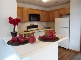 3523 Sugar Crest Dr APT L, Florissant, MO 63033