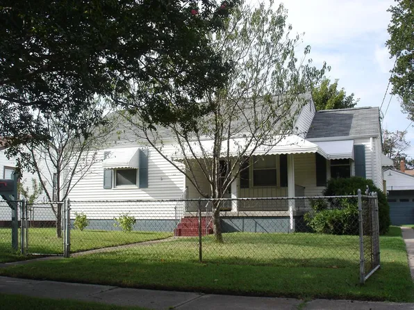 122 Mapleshade Ave, Norfolk, VA 23505