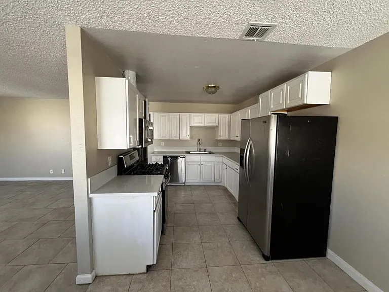 6941 Appleton Dr — Photo 11