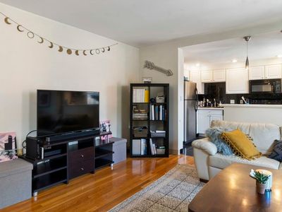 108 Gainsborough St APT 303W, Boston, MA, 02115