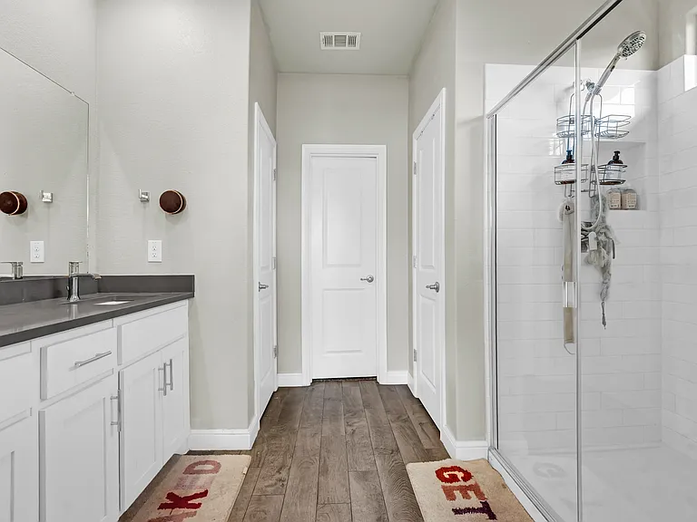 1120 Gillespie Dr — Photo 16