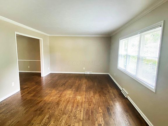 3rd image of 4502 Winterset Dr