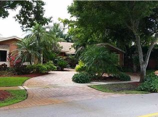 5300 SW 21st Ct, Plantation, FL 33317