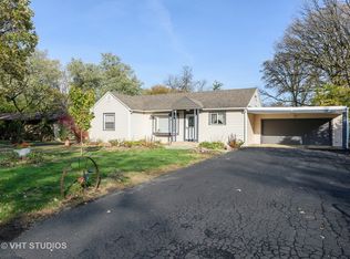 4N225 Briar Ln, Bensenville, IL 60106