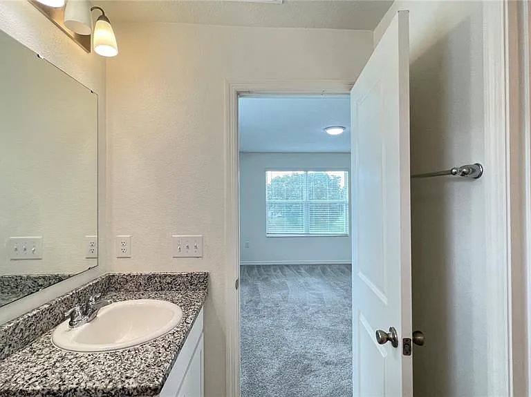 1340 Mirabella Cir — Photo 24
